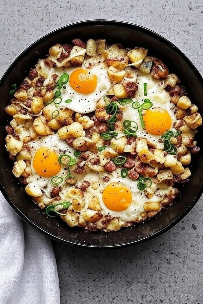 Cheesy Bacon and Egg Hash